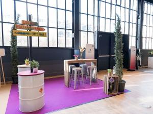 Bauholzdesign Hochtisch gross 1